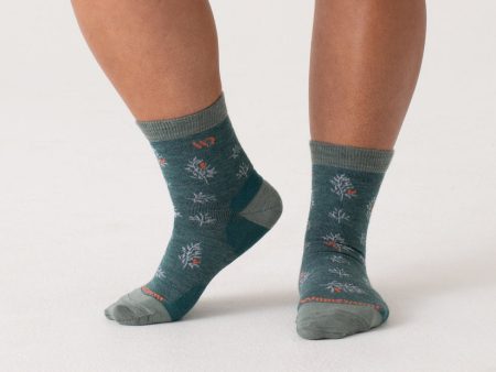 9503 Foliage Lightweight Micro Crew Sock by Wide Open Socks For Sale